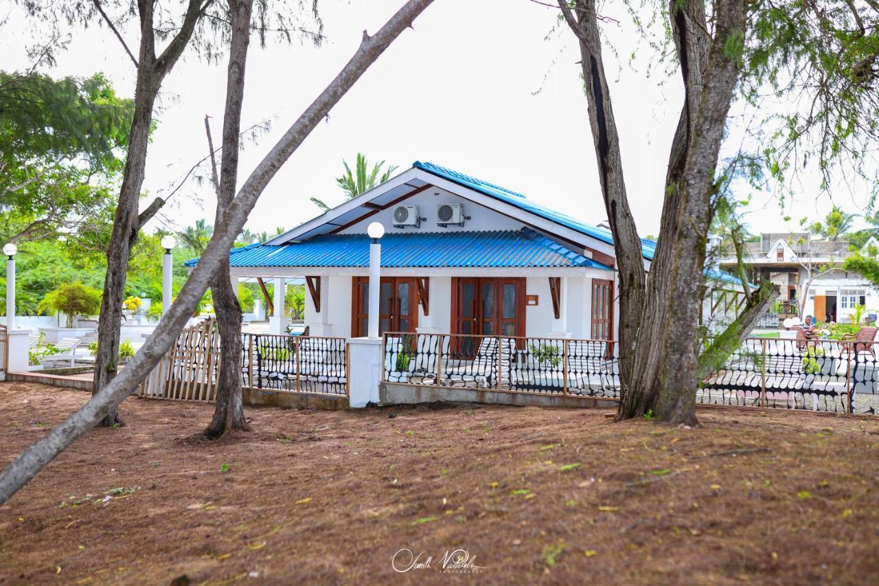 Ceylonta Beach Resort And Spa Hambantota Eksteriør billede
