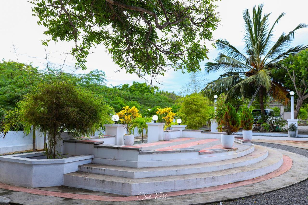 Ceylonta Beach Resort And Spa Hambantota Eksteriør billede