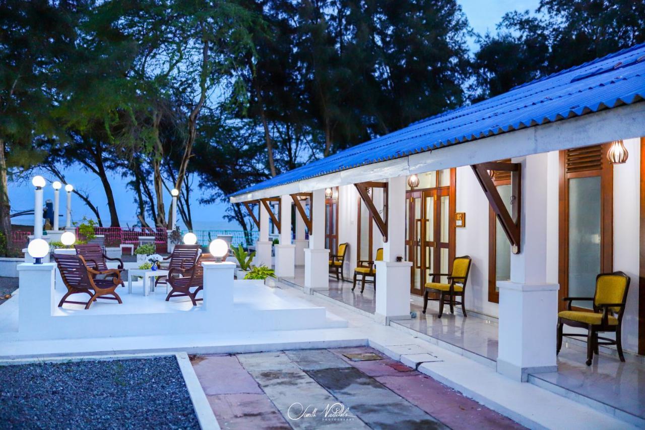 Ceylonta Beach Resort And Spa Hambantota Eksteriør billede