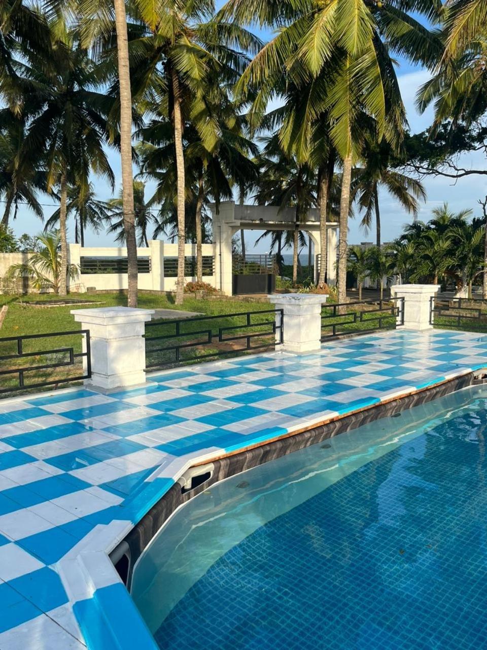 Ceylonta Beach Resort And Spa Hambantota Eksteriør billede