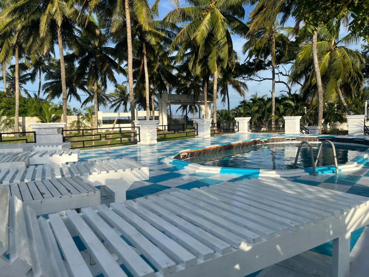 Ceylonta Beach Resort And Spa Hambantota Eksteriør billede
